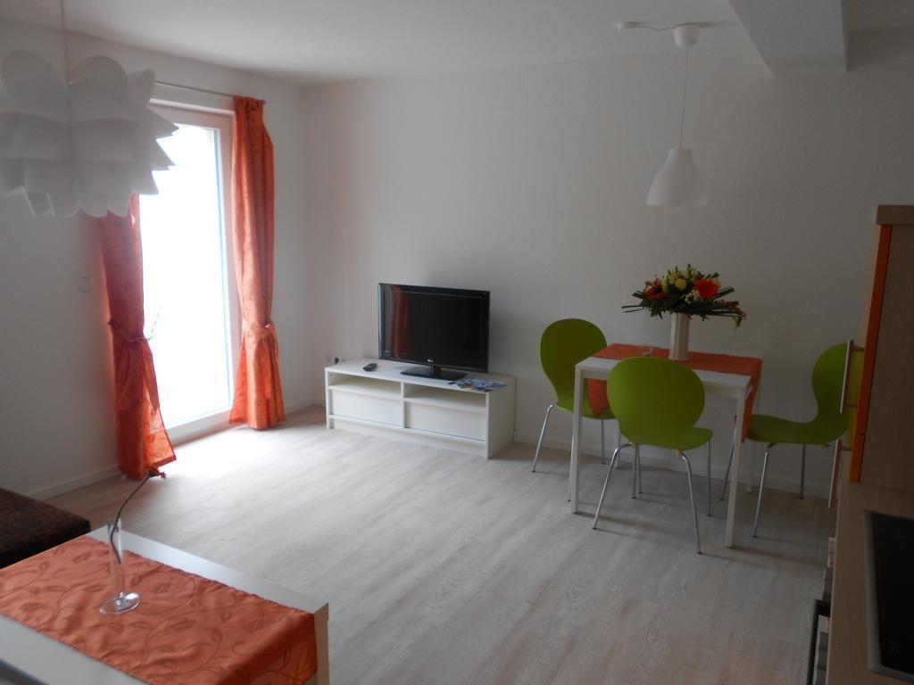 Ferienwohnungen Haus Glueckauf Kölpinsee Room photo