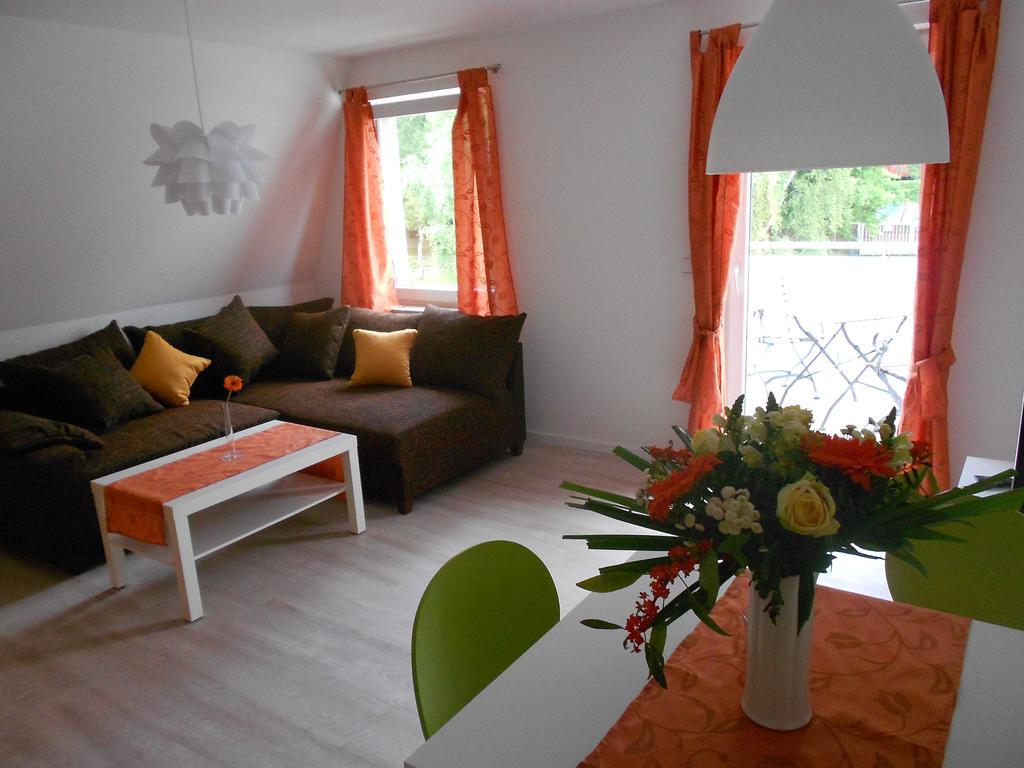 Ferienwohnungen Haus Glueckauf Kölpinsee Room photo